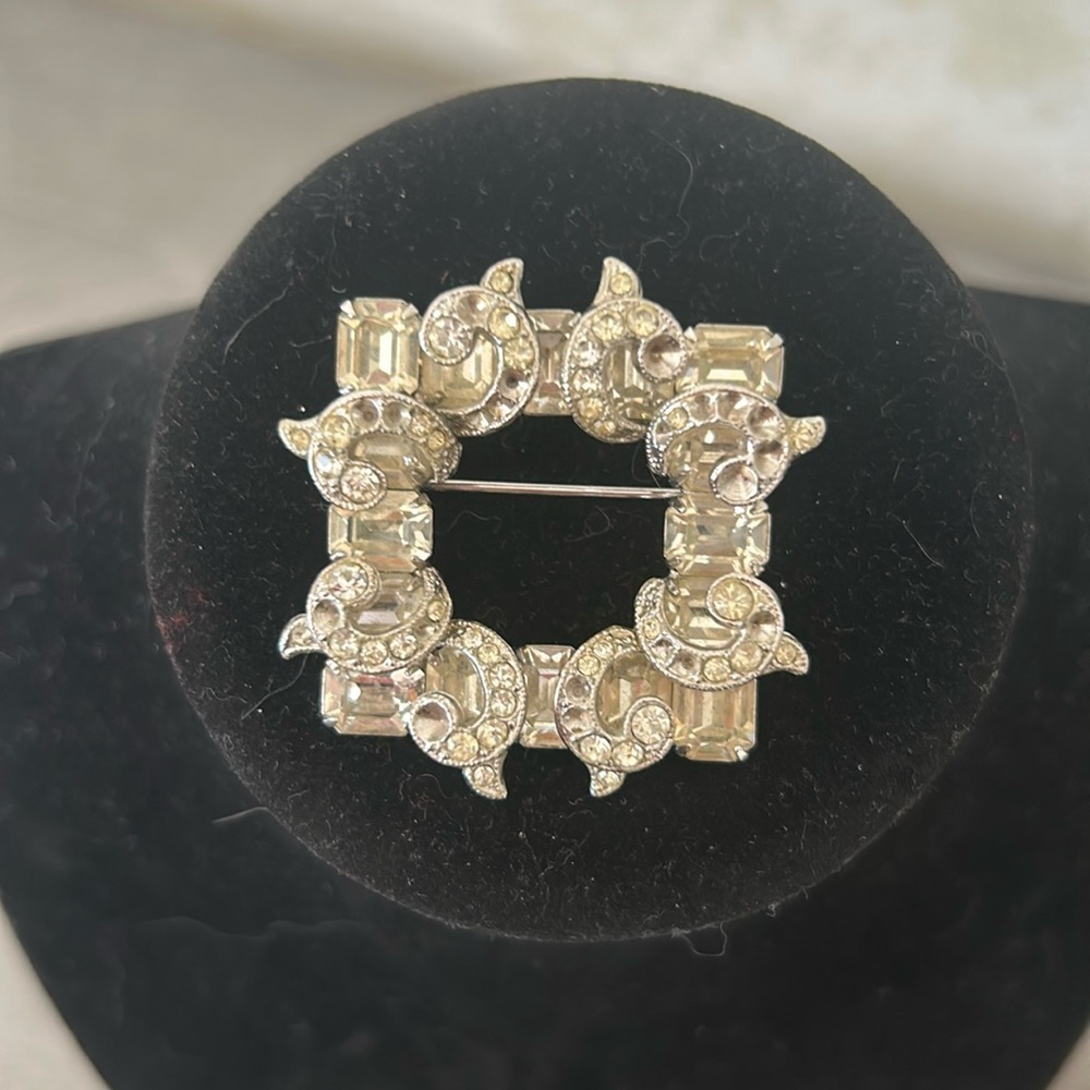 Vintage Eisenberg Rhinestone Pin Brooch
